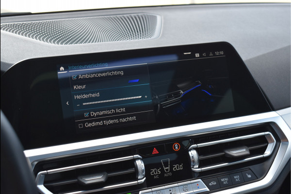 BMW 3 Serie Touring 330e xDrive M-Sport 292 Pk Pano Memory Head-Up Leder 19 Inch