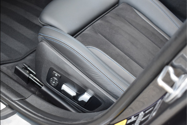 BMW 3 Serie Touring 330e xDrive M-Sport 292 Pk Pano Memory Head-Up Leder 19 Inch