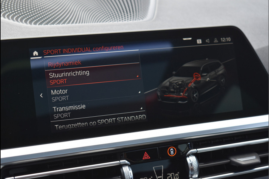 BMW 3 Serie Touring 330e xDrive M-Sport 292 Pk Pano Memory Head-Up Leder 19 Inch