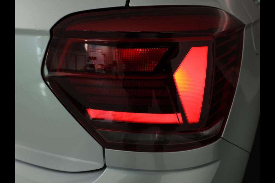 Volkswagen Polo 1.0 TSI R-Line Edition 95pk 5bak| Navi| 16'LM-velgen| Extra getint glas| Parksensors