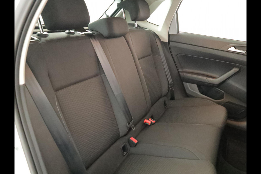 Volkswagen Polo 1.0 TSI R-Line Edition 95pk 5bak| Navi| 16'LM-velgen| Extra getint glas| Parksensors