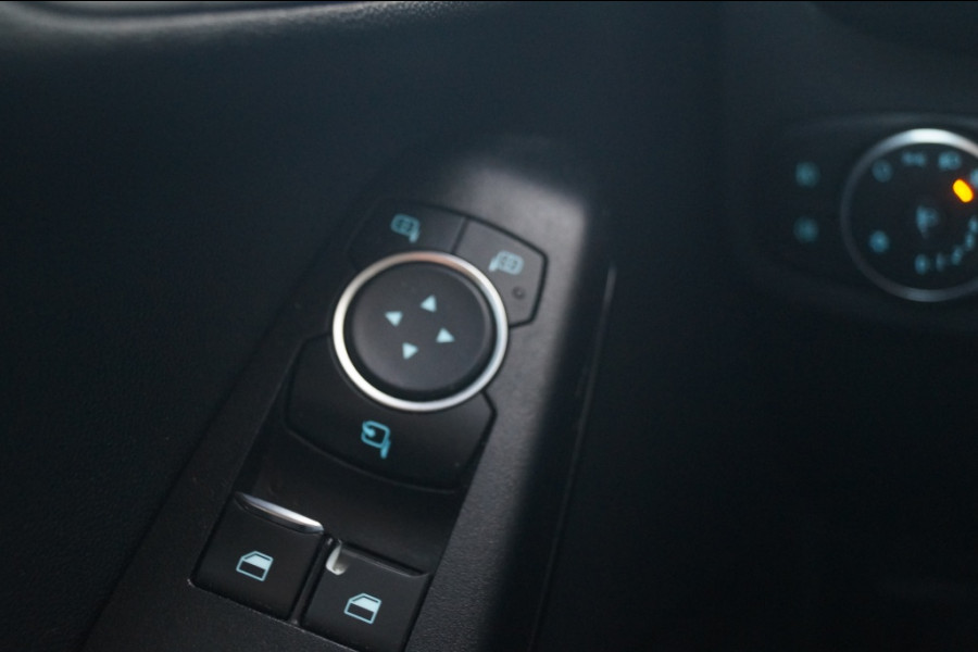 Ford Fiesta 1.1 Trend Styling Pack -NAVI-PDC-DAB-LMV-AIRCO-