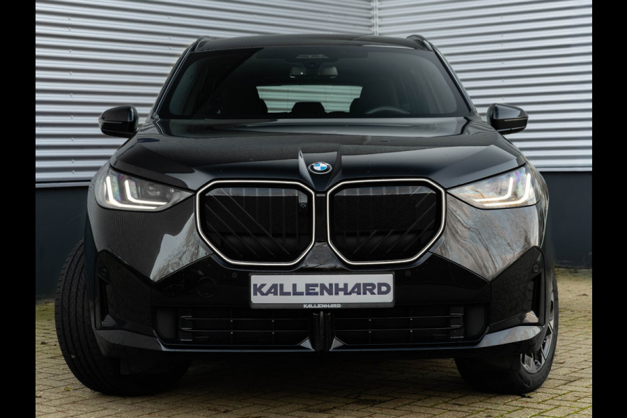 BMW X3 30e xDrive M-Sport Pro - Driving Assistant Prof - Pano - Trekhaak