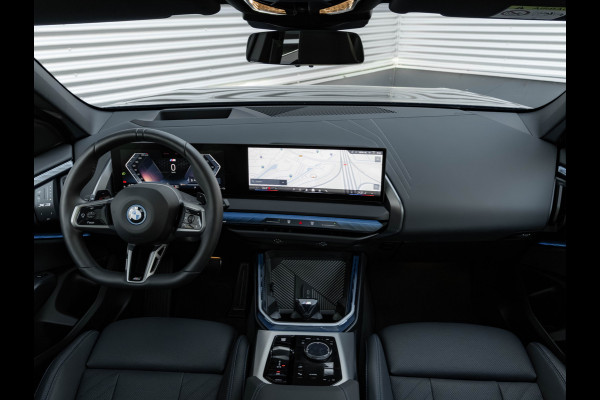 BMW X3 30e xDrive M-Sport Pro - Driving Assistant Prof - Pano - Trekhaak