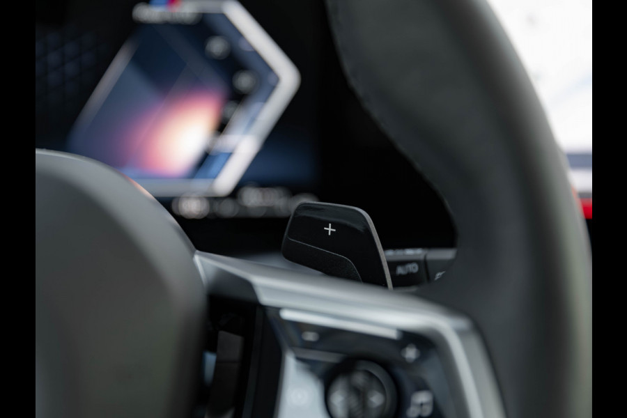 BMW X3 30e xDrive M-Sport Pro - Driving Assistant Prof - Pano - Trekhaak