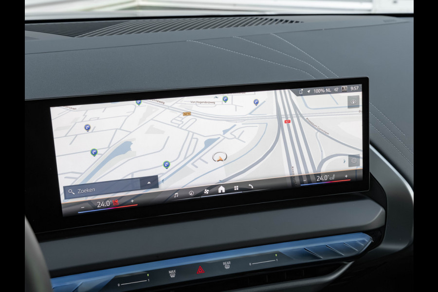 BMW X3 30e xDrive M-Sport Pro - Driving Assistant Prof - Pano - Trekhaak