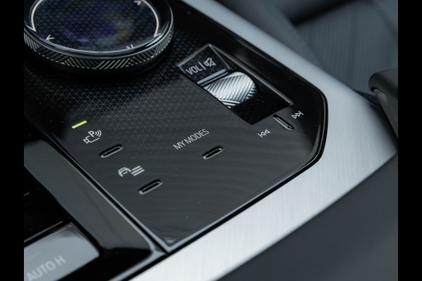 BMW X3 30e xDrive M-Sport Pro - Driving Assistant Prof - Pano - Trekhaak