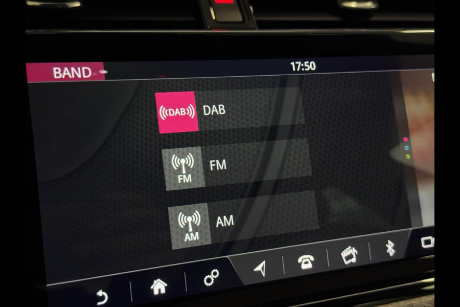 Land Rover Range Rover Evoque 2.0 D150 AWD R-Dynamic SE | LEDER | CAMERA