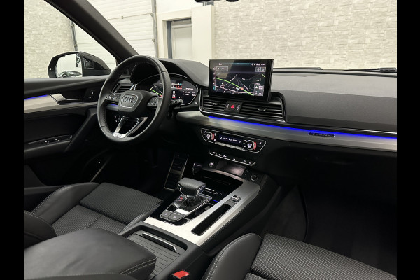 Audi Q5 Sportback 40 TFSI Benzine S-Line | ACC | Sfeerverlichting | Keyless-Entry | Matrix-LED | Virtual-Cockpit | Tour-Pakket | Black-Optic | Camera | Beker-Clima | 3-Zone Clima | Draadloos Laden | Zonwering | 6 mnd. BOVAG Garantie |