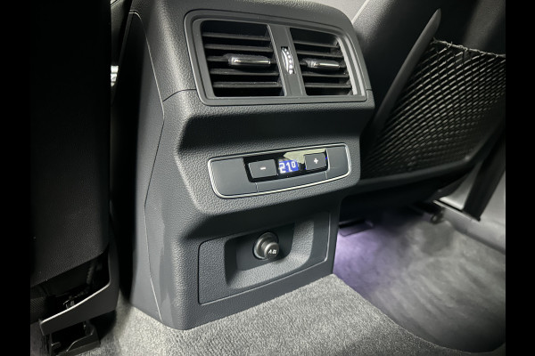 Audi Q5 Sportback 40 TFSI Benzine S-Line | ACC | Sfeerverlichting | Keyless-Entry | Matrix-LED | Virtual-Cockpit | Tour-Pakket | Black-Optic | Camera | Beker-Clima | 3-Zone Clima | Draadloos Laden | Zonwering | 6 mnd. BOVAG Garantie |