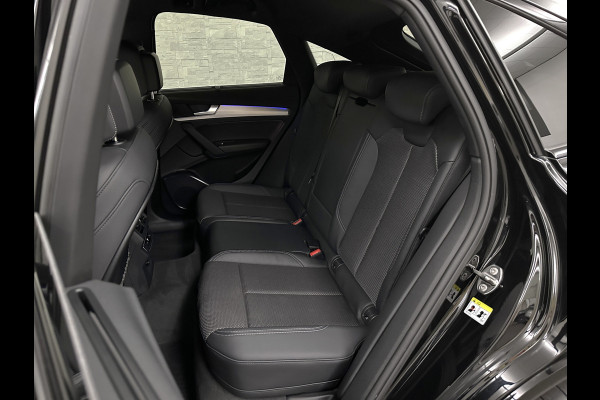Audi Q5 Sportback 40 TFSI Benzine S-Line | ACC | Sfeerverlichting | Keyless-Entry | Matrix-LED | Virtual-Cockpit | Tour-Pakket | Black-Optic | Camera | Beker-Clima | 3-Zone Clima | Draadloos Laden | Zonwering | 6 mnd. BOVAG Garantie |