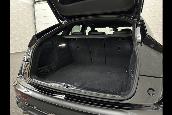 Audi Q5 Sportback 40 TFSI Benzine S-Line | ACC | Sfeerverlichting | Keyless-Entry | Matrix-LED | Virtual-Cockpit | Tour-Pakket | Black-Optic | Camera | Beker-Clima | 3-Zone Clima | Draadloos Laden | Zonwering | 6 mnd. BOVAG Garantie |