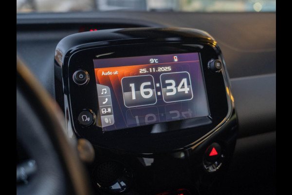 Peugeot 108 1.0 e-VTi Allure / Leer / Camera / Stoelverwarming / Carplay