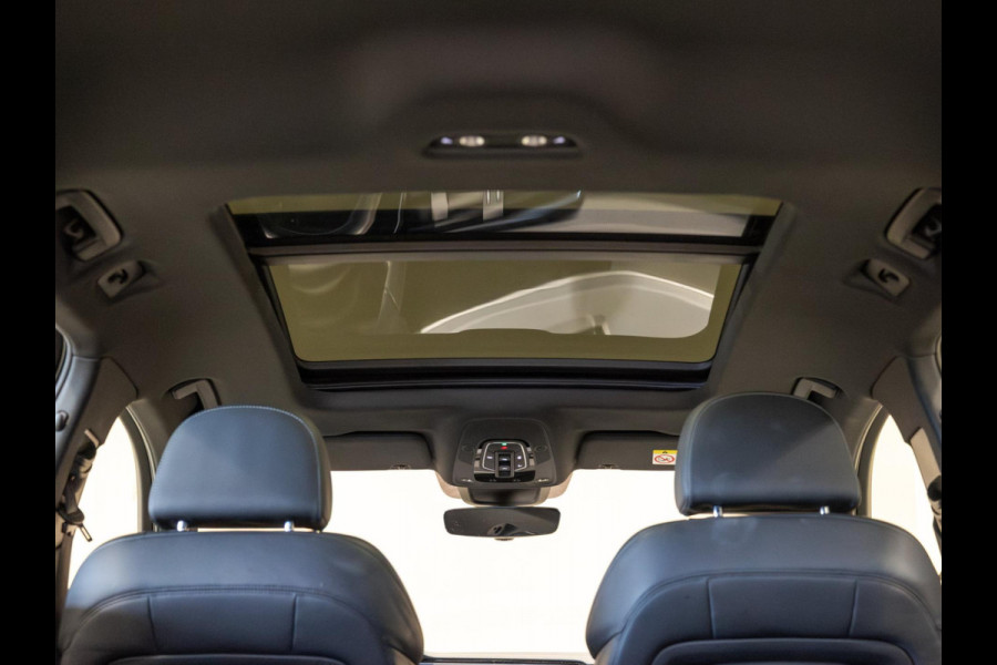 Audi e-tron 55 quattro S edition 95 kWh / 408pk / Panorama dak / Rondomzicht camera /