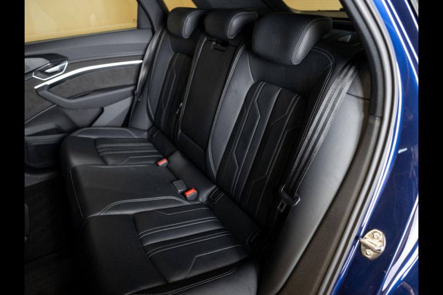 Audi e-tron 55 quattro S edition 95 kWh / 408pk / Panorama dak / Rondomzicht camera /