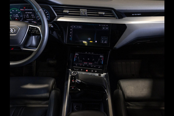 Audi e-tron 55 quattro S edition 95 kWh / 408pk / Panorama dak / Rondomzicht camera /