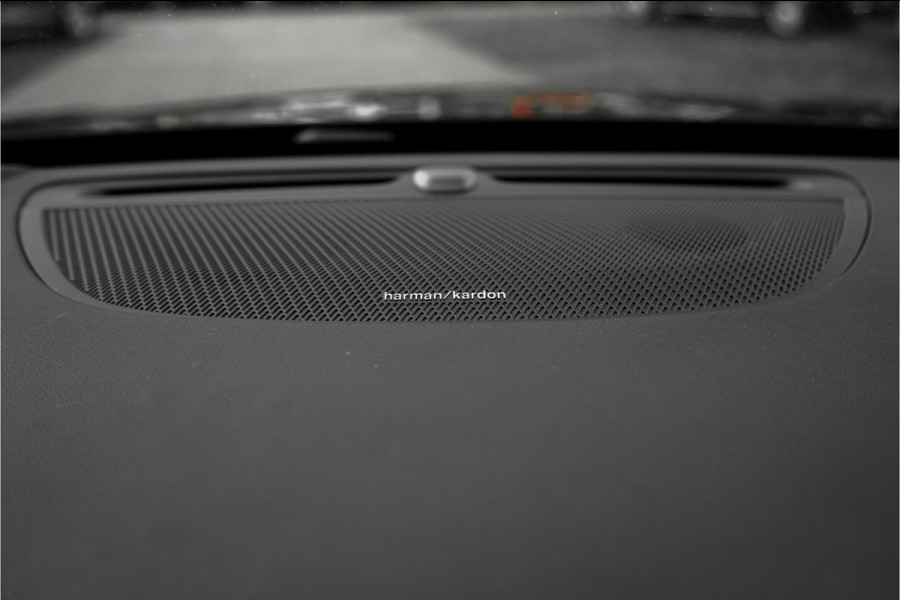 Volvo S60 2.0 T8 AWD Twin Engine Inscription R-Design Leder ACC H/K HUD 360°