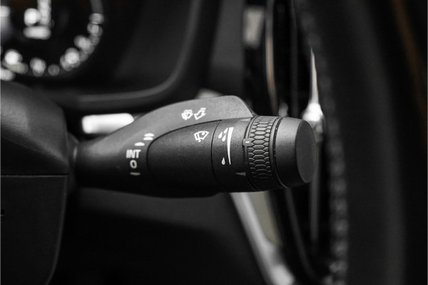 Volvo S60 2.0 T8 AWD Twin Engine Inscription R-Design Leder ACC H/K HUD 360°