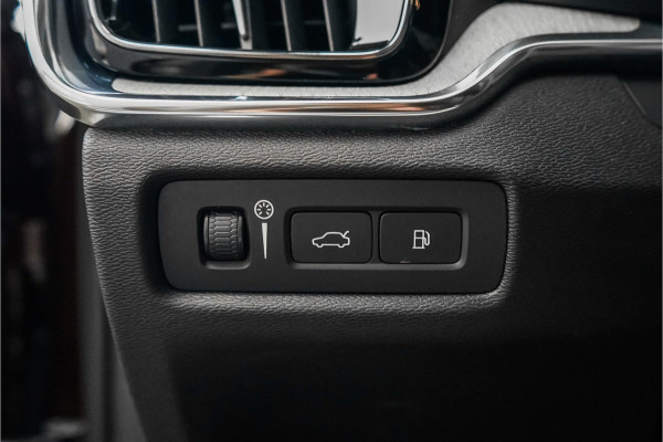 Volvo S60 2.0 T8 AWD Twin Engine Inscription R-Design Leder ACC H/K HUD 360°