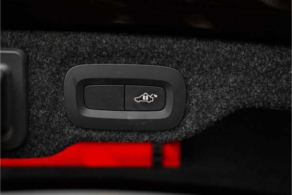 Volvo S60 2.0 T8 AWD Twin Engine Inscription R-Design Leder ACC H/K HUD 360°