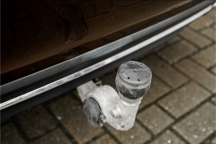 Volvo S60 2.0 T8 AWD Twin Engine Inscription R-Design Leder ACC H/K HUD 360°