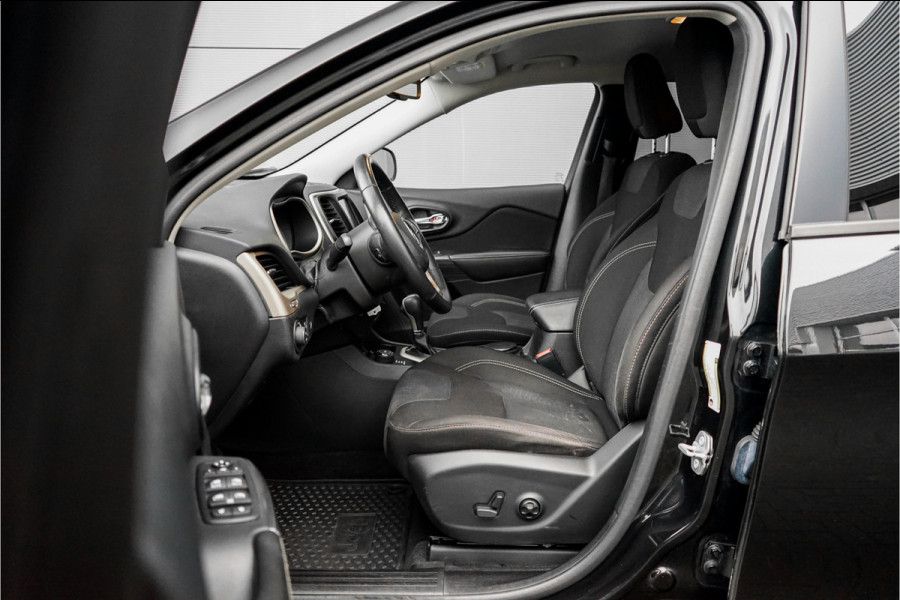 Jeep Cherokee 2.2 Limited 200PK 4WD Automaat Xenon 18"