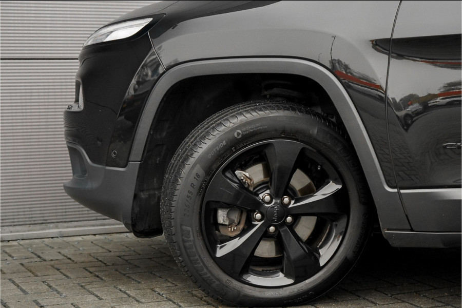 Jeep Cherokee 2.2 Limited 200PK 4WD Automaat Xenon 18"