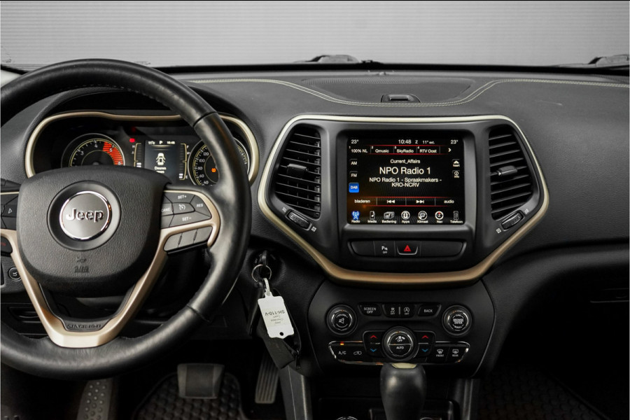 Jeep Cherokee 2.2 Limited 200PK 4WD Automaat Xenon 18"