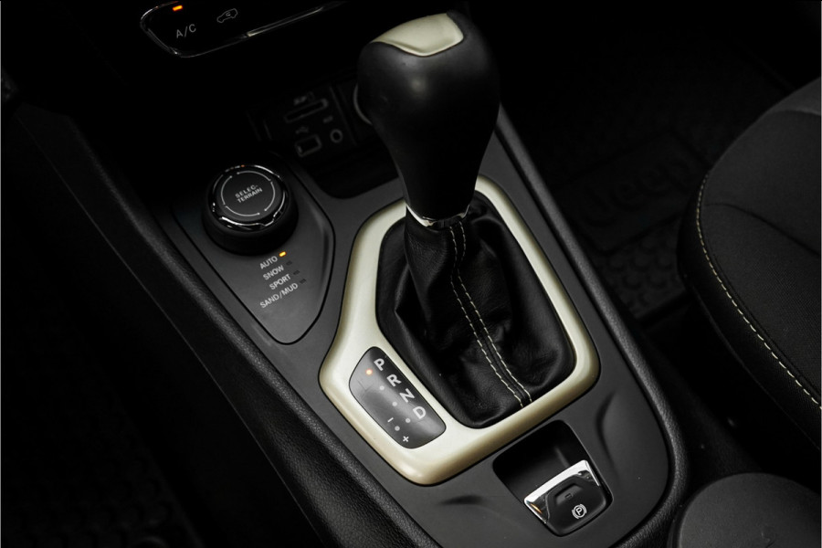 Jeep Cherokee 2.2 Limited 200PK 4WD Automaat Xenon 18"