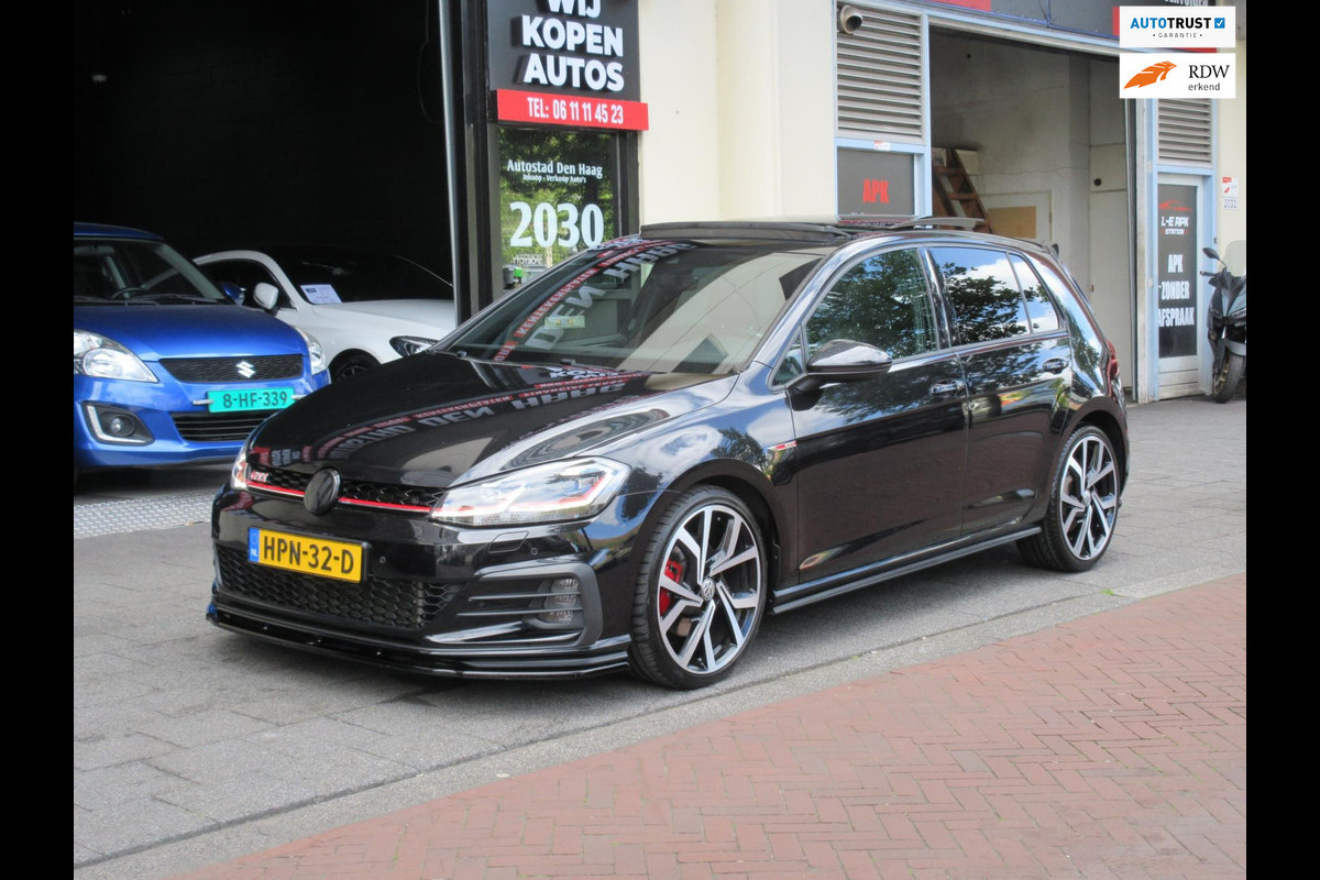 Volkswagen Golf 2.0 TSI GTI Performance Aut Virtual Camera Carplay Pano