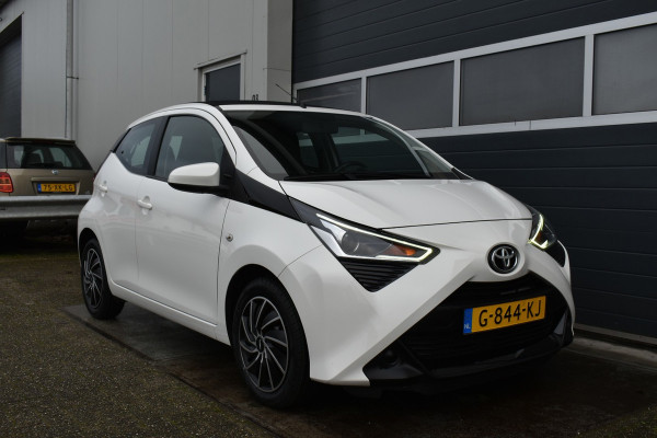Toyota Aygo 1.0 VVT-i x-play limited