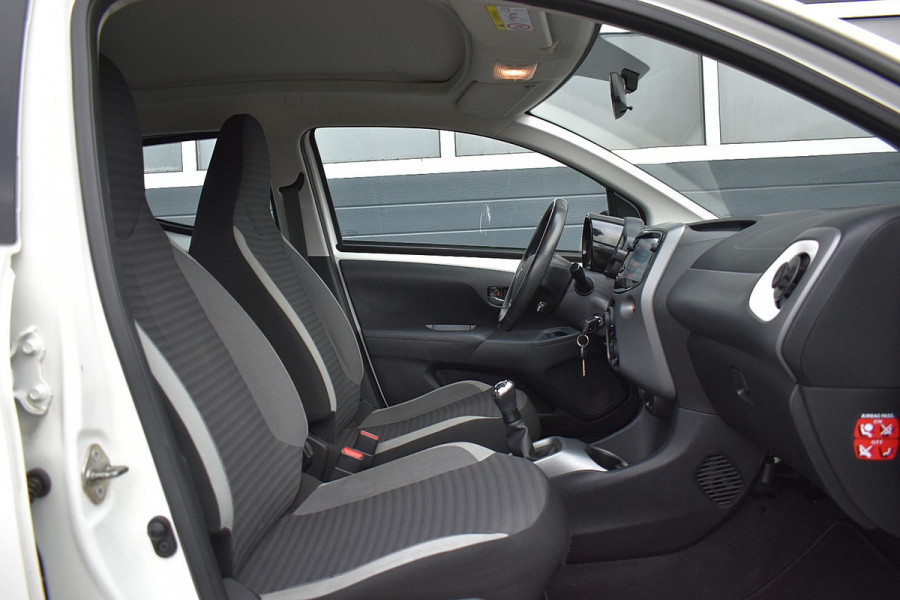 Toyota Aygo 1.0 VVT-i x-play limited