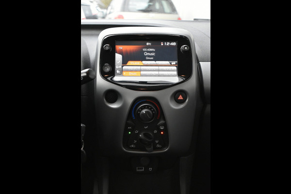 Toyota Aygo 1.0 VVT-i x-play limited