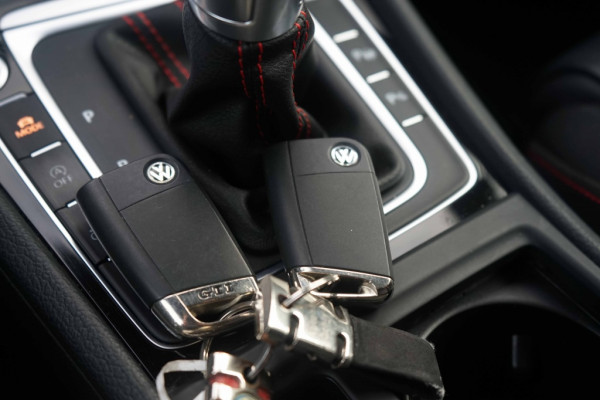 Volkswagen Golf 7.5 GTI Performance 245PK DSG