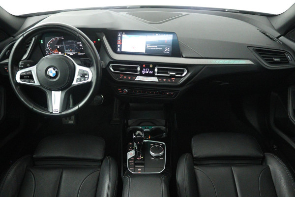 BMW 2 Serie Gran Coupé 218i Business Edition Plus (PANORAMADAK, STOELVERWARMING, ACHTERUITRIJCAMERA, CRUISE CONTROL, NAVIGATIE)