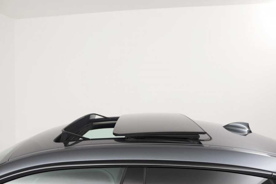 BMW 2 Serie Gran Coupé 218i Business Edition Plus (PANORAMADAK, STOELVERWARMING, ACHTERUITRIJCAMERA, CRUISE CONTROL, NAVIGATIE)