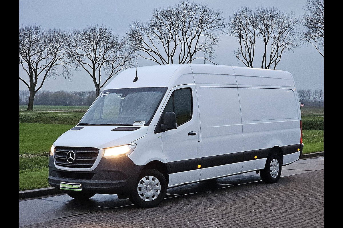 Mercedes-Benz Sprinter 317 L3H2 RWD Aut Mbux Cruise Camera