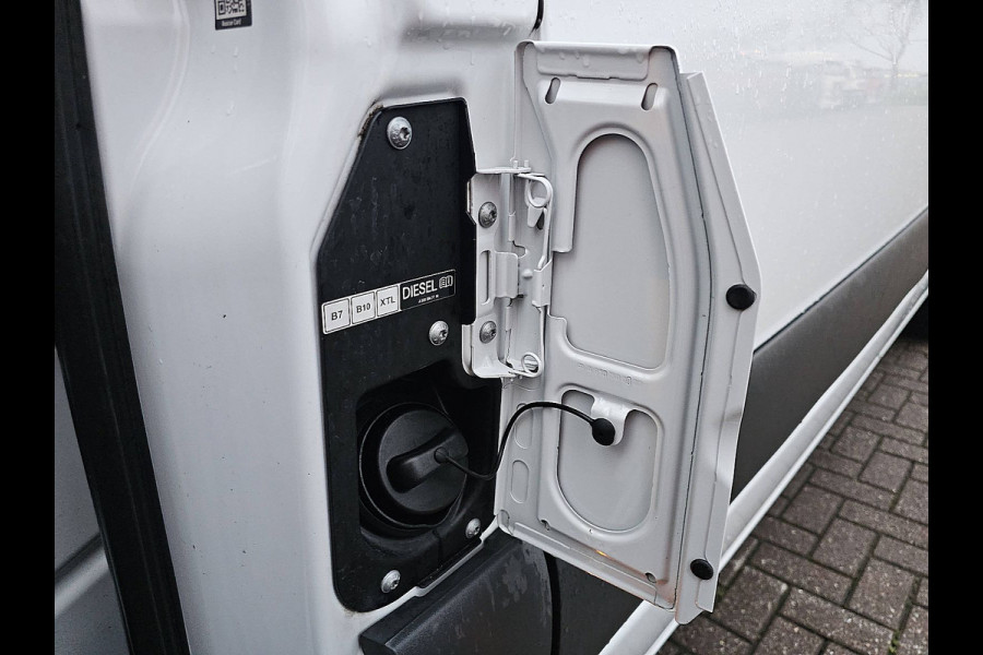 Mercedes-Benz Sprinter 317 L3H2 RWD Aut Mbux Cruise Camera