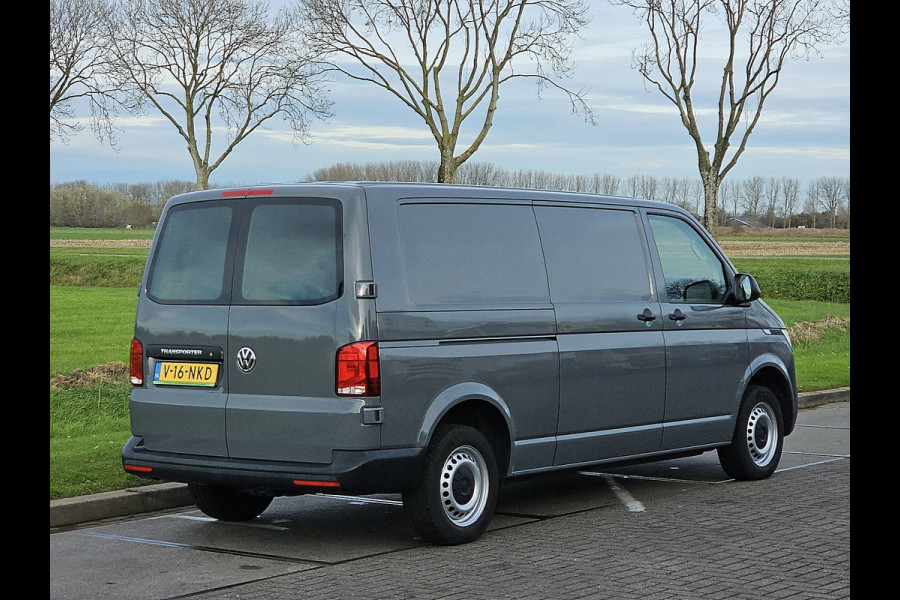 Volkswagen Transporter 2.0 TDI L2H1 Automaat Airco Achterdeuren 3 Zits Cruise Control Euro6 150 PK!