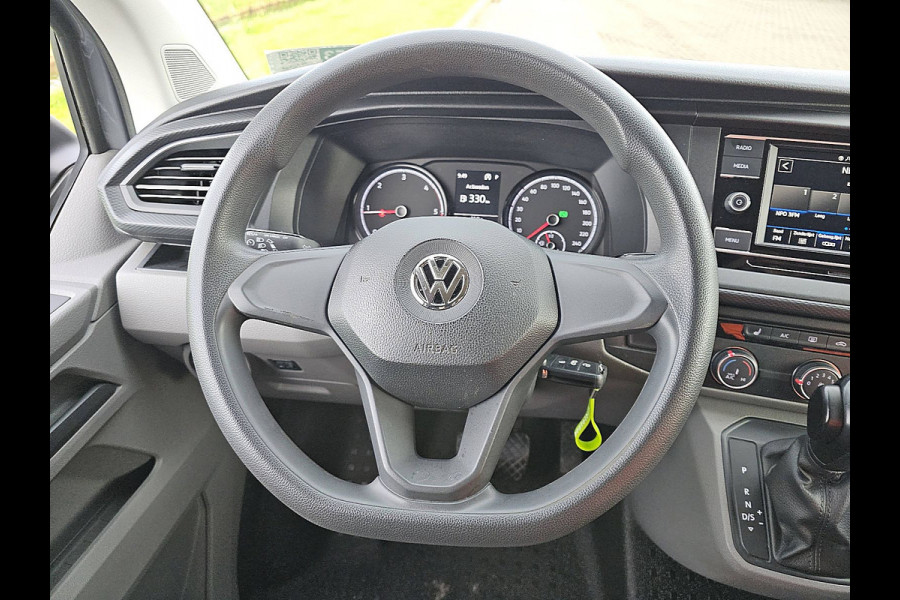 Volkswagen Transporter 2.0 TDI L2H1 Automaat Airco Achterdeuren 3 Zits Cruise Control Euro6 150 PK!