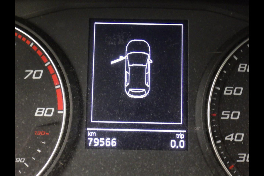 Seat Ibiza 1.0 TSI Style Business Intense Rijklaar incl. 12 mnd  Garantie! Airco ECC Navi Carplay Cruise Control PDC Achter + Camera LM Velgen 15" LM Velgen Armsteun