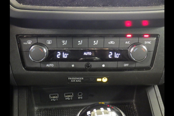 Seat Ibiza 1.0 TSI Style Business Intense Rijklaar incl. 12 mnd  Garantie! Airco ECC Navi Carplay Cruise Control PDC Achter + Camera LM Velgen 15" LM Velgen Armsteun