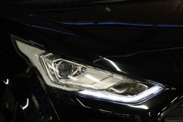 Ford Transit Connect 1.5 EcoBlue L2 | Bi-Xenon | Navigatie | Camera | CarPlay | Cruise control | Climate control | Stoelverwarming | Imperiaal | Trekhaak | PDC | Nieuwe APK | NAP Logisch | NL Auto