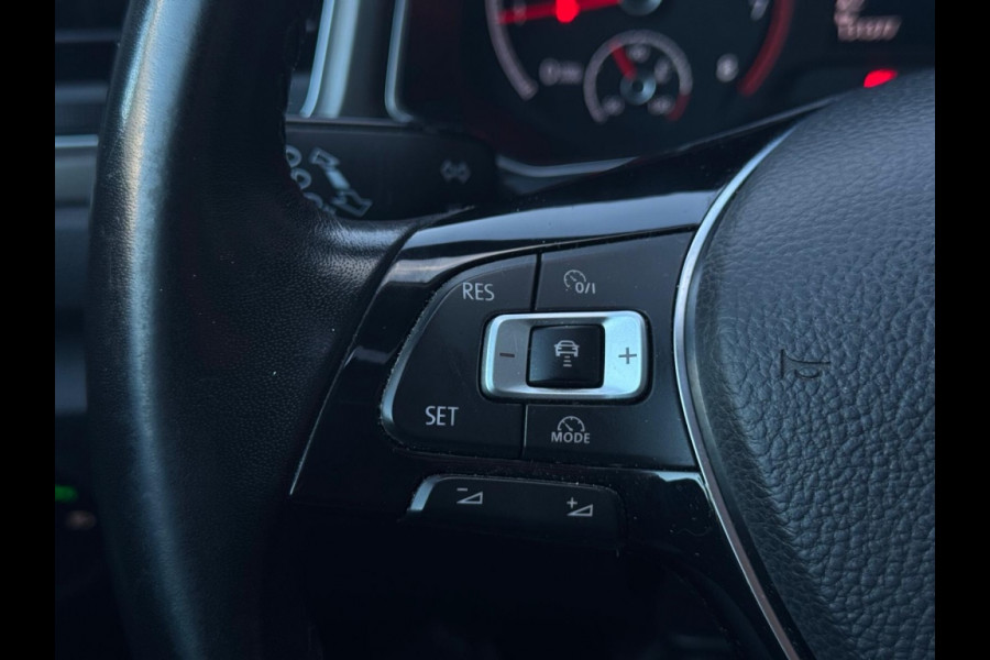 Volkswagen T-Roc 1.0 TSI Sport 11-2018 Full Pano/ACC/ECC/Camera