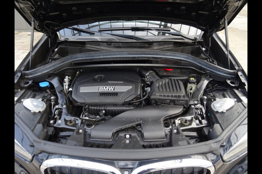 BMW X1 sDrive18i High Executive * M-PAKKET * 20 INCH * HEAD-UP * DEALER ONDERH. !!