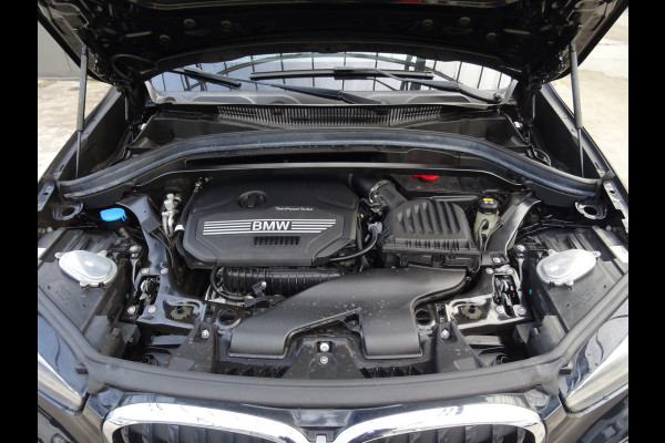 BMW X1 sDrive18i High Executive * M-PAKKET * 20 INCH * HEAD-UP * DEALER ONDERH. !!