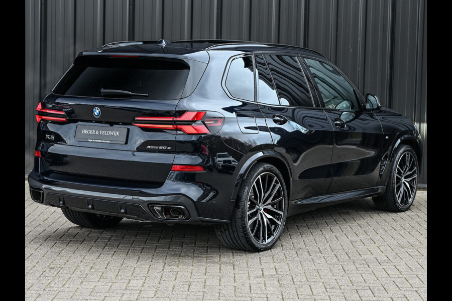 BMW X5 XDRIVE 50e | M-SPORT PRO | PANORAMADAK | AMBIANCE INTEIRUER | ACTIVE CRUISE | ICONIC GLOW | CARBON BLACK | COMFORT ACCESS | COMF