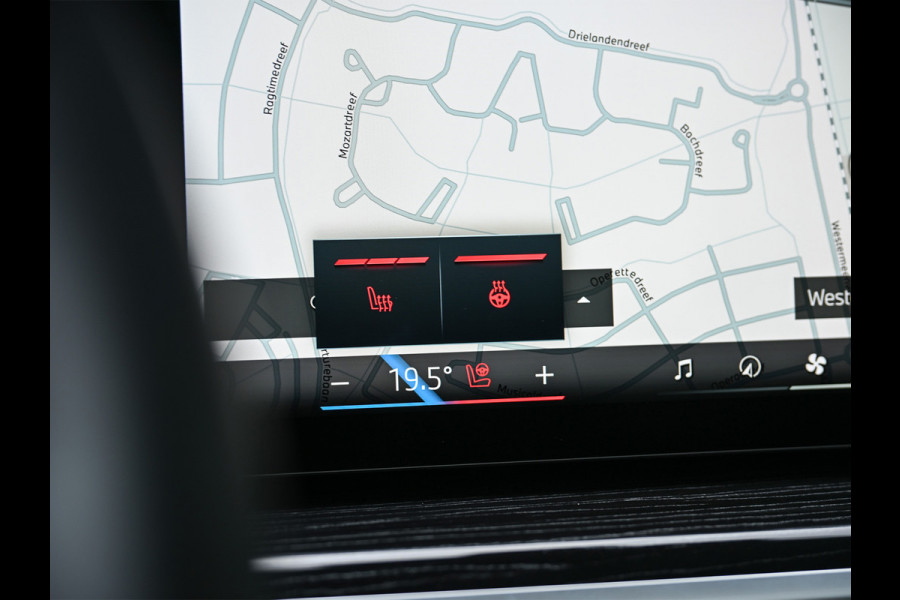 BMW X5 XDRIVE 50e | M-SPORT PRO | PANORAMADAK | AMBIANCE INTEIRUER | ACTIVE CRUISE | ICONIC GLOW | CARBON BLACK | COMFORT ACCESS | COMF