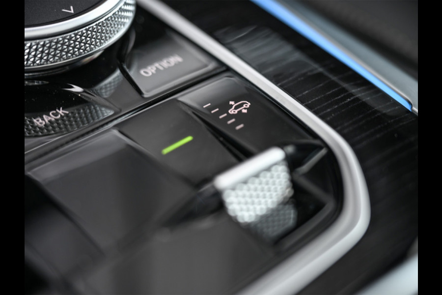 BMW X5 XDRIVE 50e | M-SPORT PRO | PANORAMADAK | AMBIANCE INTEIRUER | ACTIVE CRUISE | ICONIC GLOW | CARBON BLACK | COMFORT ACCESS | COMF