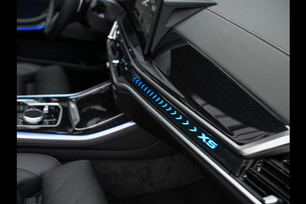 BMW X5 XDRIVE 50e | M-SPORT PRO | PANORAMADAK | AMBIANCE INTEIRUER | ACTIVE CRUISE | ICONIC GLOW | CARBON BLACK | COMFORT ACCESS | COMF